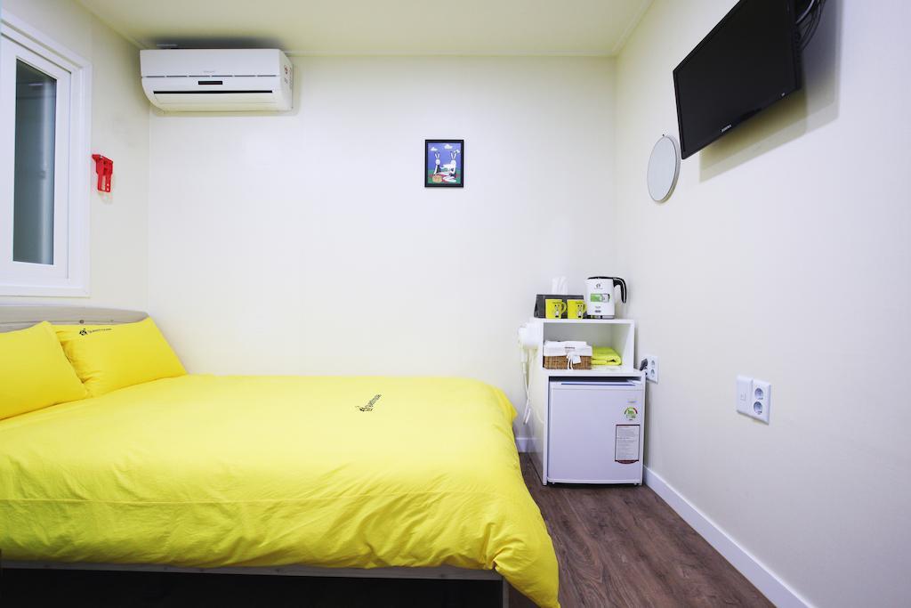 24 Guesthouse Myeongdong Avenue Seoul Zimmer foto