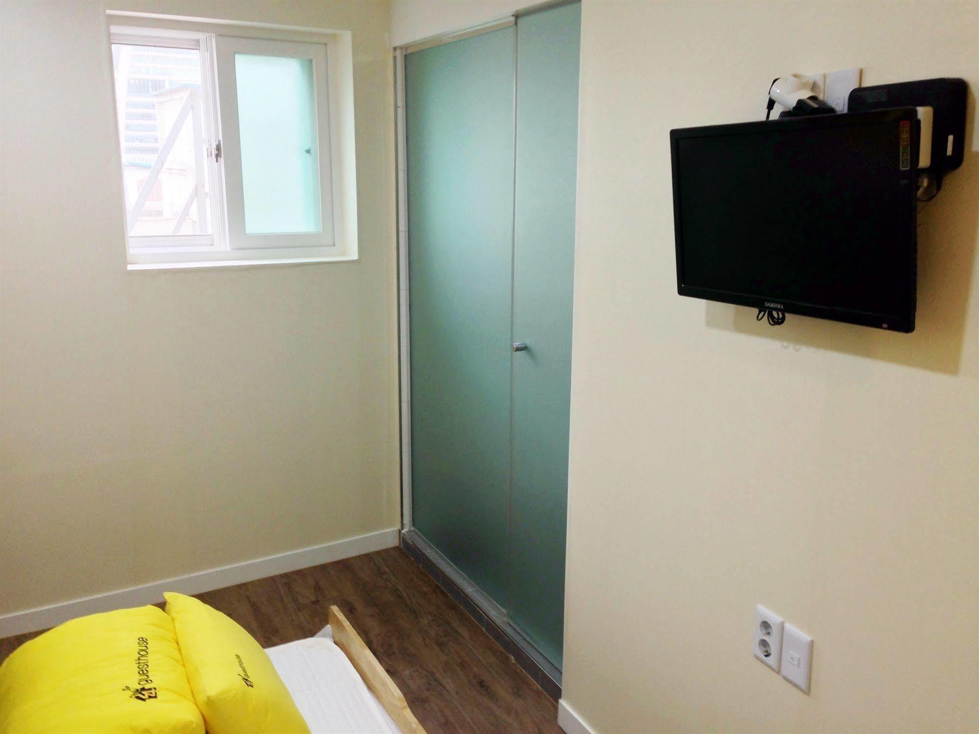 24 Guesthouse Myeongdong Avenue Seoul Exterior foto