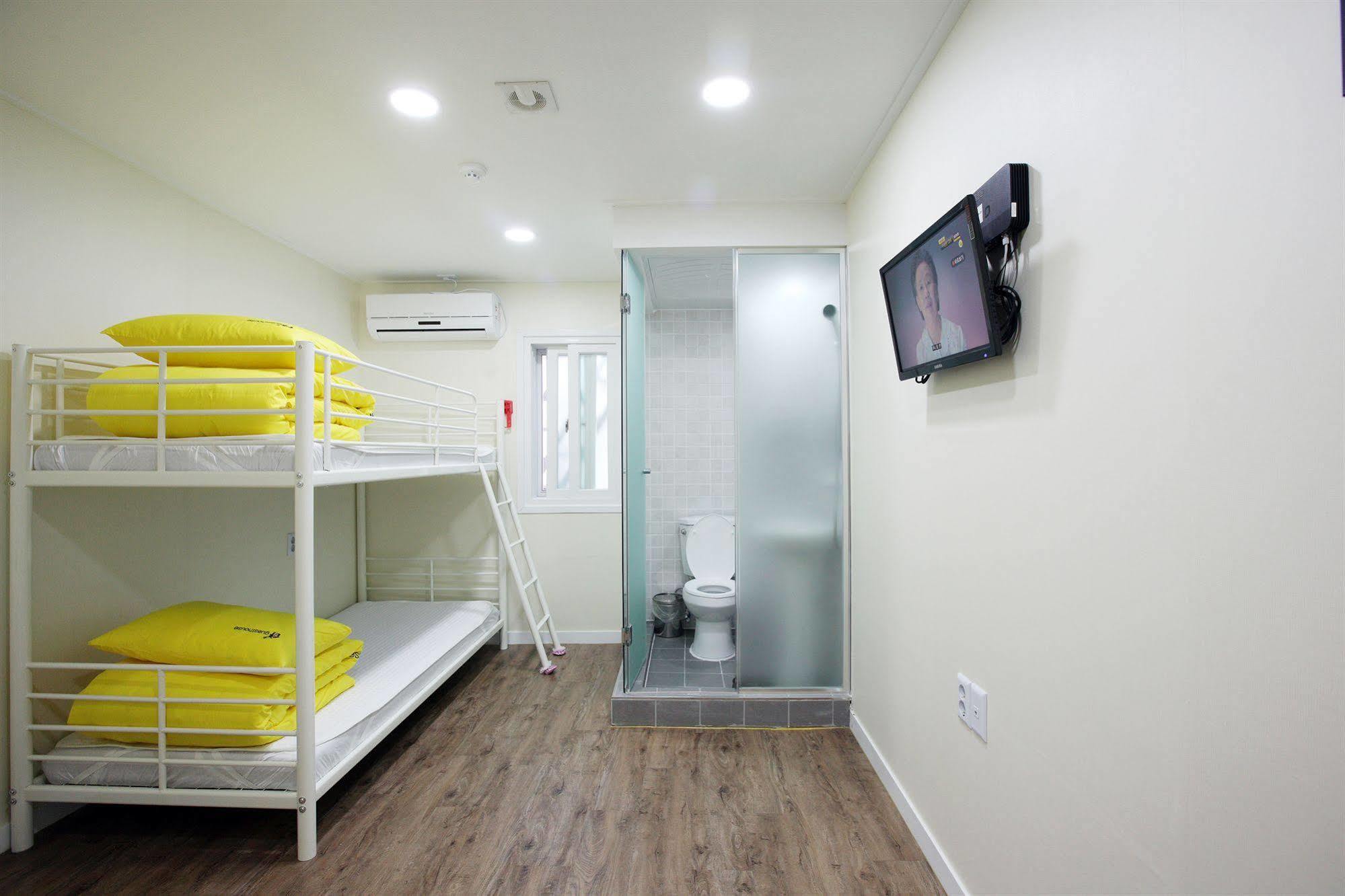 24 Guesthouse Myeongdong Avenue Seoul Exterior foto
